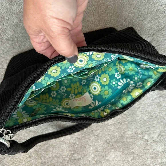 Black Lina purse with braided handle and groovy liner - Picture 4 of 6